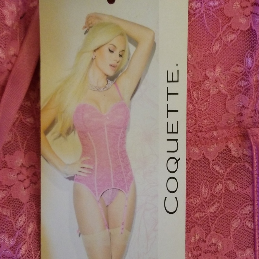 Pink corset. - Picture 4 of 4